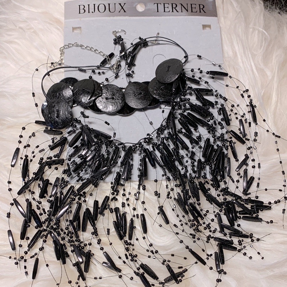 NWT Dramatic Black Beaded Necklace